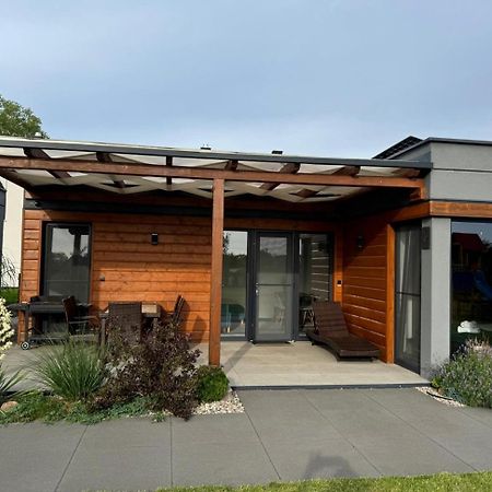 Cisza Bungalows Village / Blisko Natury Nowecin Eksteriør bilde